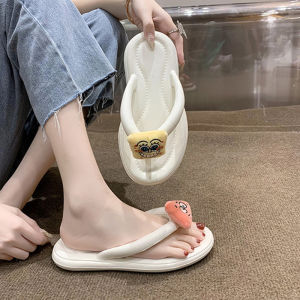 PiShops   ไม่มีไม่ได้แล้ว รองเท้าแตะเท่ๆ รองเท้าใส่ในบ้าน รองเท้าแตะหญิง มาแรงมาก ทรงสวยน้ำหนักเบา วัสดุทนทาน มีตัวติดการ์ตูนเป็นน้องฟองน้ำ สุดฮิตใครเห็นต้องซื้อตาม สีสวยมากก