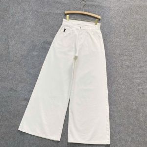 Quần kaki bigsize nữ dáng xuông phom rộng lưng cao họa tiết thêu thỏ xinh basic dễ mặc - Q550
