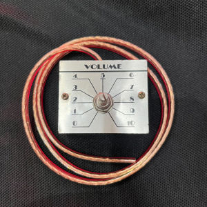 กล่องโวลุ่ม หรี่เสียง ตู้ลำโพง ลำโพงฮอร์น 4-16 โอห์ม พร้อมสายลำโพง / สินค้าในประเทศ