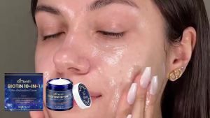 Biotin Moisturizing Cream 10 in 1 Skin Care Hydrating Smoothing Firming Daily Neck Cream Reduce Uneven Skin 50g