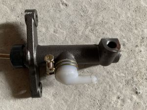 Tổng côn trên Hangda HFC1061