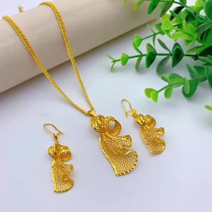 ชุบทองต่างหูสร้อยทอง24K แบบเรียบง่ายชุดสองชิ้นเจ้าสาวอินเดียงานแต่งงานเครื่องประดับทองคำทรายเวียดนาม