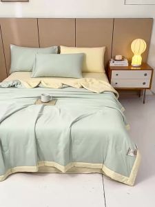 a Washable cotton-like summer quilt made of Xinjiang cotton machine washable Air conditioning quilt summer quilt thin quilt for student dormitory