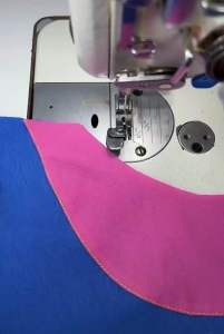 Chân vịt bẻ lai gấp mép hay may mí 1 lần-Dùng máy công nghiệp 1 kim