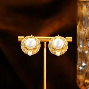 SEQUITO Simple Women Ear Jewelry Gold Plated Micro Pave Tiny AAA Cubic Zirconia Exquisite Pearl Stud Earrings for Evening Party SE1024