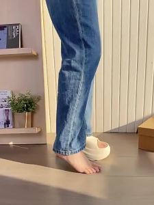[Free Shipping] Thick-Soled WomenS Slippers For Outdoor Wear Fashionable Slip-On Soft-Soled Indoor Home Non-Slip EVA Sandals