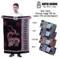 Sarung Batik Kain Goyor ukuran 115 x 170 By Galeri Tuan cocok untuk wanita remaja dan dewasa. 