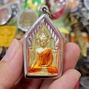 รูปจากผู้ขายบน Lazada: พระขุนแผนนางพญา ด้านหลังกุมารสมบัติ หลวงพ่อคูณ วัดไผ่ล้อม เลี่ยมกรอบสแตนเลสอย่างดี ตั้งราคา ฿89 ขายแล้ว 13 ชิ้น