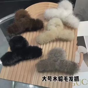 Real Mink Fur Ponytail Hair Claws Hair Pins Clips Headwear Shark Clip Hairpins Crab for Women Girls Korean Hair Accessories2026
