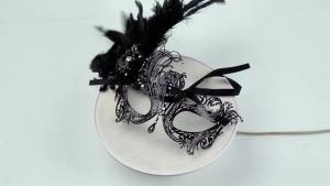 หน้ากากขนนกสำหรับผู้หญิง - 2025 หน้ากากมาร์ดิกราส์โบราณแบบเวนิสพร้อมขนนกสำหรับงานพรอมและงานปาร์ตี้