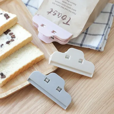 Set 10 Túi zip in hình xinh xắn đựng bánh kẹo quà tặng và Combo 2 Dụng cụ kẹp miệng túi 10x5cm/ 2 Túi Zip Gói Quà Phụ Kiện Hoạt Hình (Hình Túi Quà)