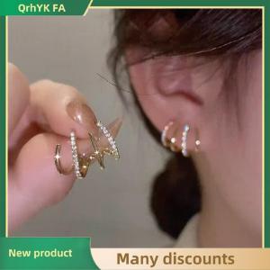 🔔🔔🔔QA 1Pair Korean Imitation Flower Stud Earrings Ladies Fashion Elegant Jewelry Everyday Party Fish Tail Earrings With Four Claw Ear Row Earrings Gift