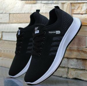 Diskon Sepatu Sneakers Laki-Laki Kekinian Bayar Ditempat