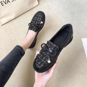 Sepatu wanita docmart pita mutiara kanvas fashion korea loafers