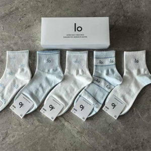 Gift Box:New AL0 Yoga Socks Cotton Short Tube Breathable Casual Sports Socks Four Seasons MenS And WomenS Socks Boat Socks