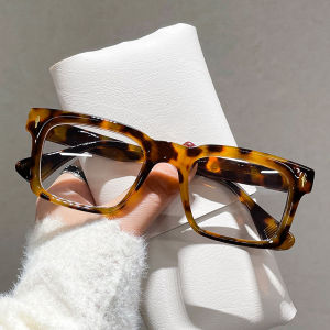 (GENTLE MOSCOT) Western Classic Retro Square Frame Anti Radiation Glasses for Men and Women