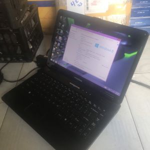 Laptop xách tay emachine d725 Ram 2GB windows 8 Chính hãng