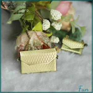 【The Warmheart】 Metal chain pack Doll Bag Miniature Shopping Handbag for Clothes Accessories