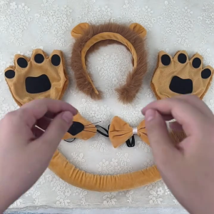 Children Lion Headband Plush Tail Bowtie Lion Paws Gloves Tutus Skirt Cosplay Costume Set for Birthday Halloween Party