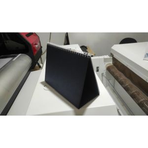 Kalender Aesthetic 2025 Meja Duduk Lengkap