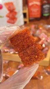 大刀肉辣条Big Meat Flavor Spicy Strips - Classic Savory & Spicy Snack Ready to Eat