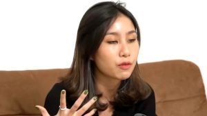 Bedak Tabur Matte Tahan Lama Moreskin Loose Powder Menutupi Flek BPOM Bedak Glowing Anti Luntur