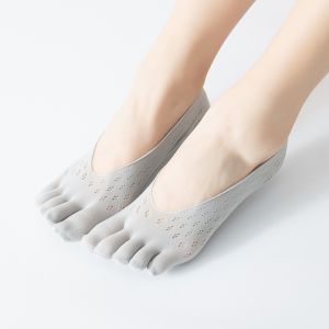 Yingbao Women Five Finger Invisible Socks No Show Comfortable Breathable Ultra-thin Ankle Girls Fashion Non-slip Five Toe Mesh Ladies Sock Plain Color