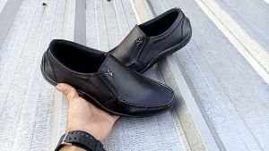 Sepatu Kulit Casual Pria & Semi Formal