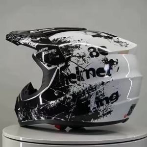 Cross-border foreign trade ABS Cool material off-road motorcycle helmet All-season full-face helmet suitable for small riders