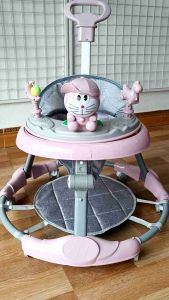 (Full phụ kiện)Xe chạy tròn xe tập đi có nhạc đèn+tay đẩy+lót chân bánh xe xoay có thể chỉnh cao thấp