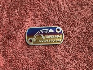 Tem Nắp Dầu Titan Các Dòng Xe Honda Yamaha Suzuki