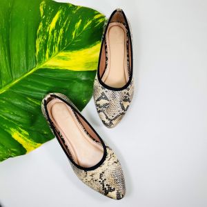 Sepatu Flat Shoes Wanita Sepatu Ballerina Motif Ular Star Buana