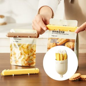 CANICECA 4PCS Set Cartoon Cat Sealing Clips Moisture-Proof ic Snack Sealing Clip Cute Reusable Storage Box Set Household