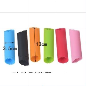 ที่ปอกเปลือกกระเทียมแบบซิลิโคน ที่ปอกเปลือกกระเทียมซิลิโคน ที่ปลอกกระเทียม DBKC-0106