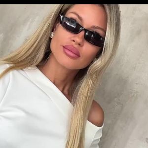 Fashionable retro small-frame glasses for women T Sunglasses Trendy sun protection sunglasses for street photography