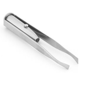 ร้านอยู่กทม.แหนบถอนขนคิ้ว พร้อมไฟฉายLED ที่ถอนขน ที่ถอนขนใต้วงแขน จักแร้ อเนกประสงค์ ใช้งานง่าย