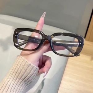 Kính chống ánh sáng xanh mắt mèo nữ đinh tán hình hạt gạo phong cách retro kính gọng vuông khung đen thời trang hàng ngày cho nam