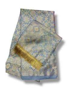 Set Rok Songket Etnik dan Selendang Motif Geometris dengan Tassel Elegan