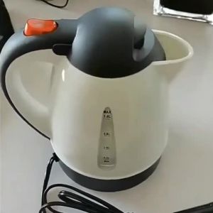 《1017》กาต้มน้ำพกพา 1000 มล. 24V สำหรับรถยนต์และรถบรรทุก สำหรับชงชาและกาแฟ