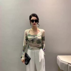 Ammin Áo Thun Dài Tay khâu đính in hoa Định vị thời trang màu trơn đơn giản mùa xuân và thu 2024 áo Áo Blouse thanh lịch ngoại cỡ đơn giản cổ chữ V Xếp Nếp phong cách Hàn Quốc Chữ R cho nữ