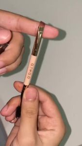 O.TWO.O 2 In 1 Eyebrow Tinted Waterproof Krim Kening & Bow Wax Dengan Berus 3 Warna