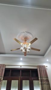 QUẠT TRẦN ĐÈN CHÙM 5 CÁNH GỖ TỰ NHIÊN - 5 CÁNH THÉP VÂN GỖ 5 CHAO NHẬP KHẨU - TẶNG THÊM ĐIỀU KHIỂN TỪ XA