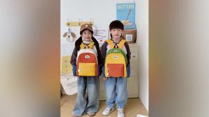 New color-blocked childrens backpack cute kindergarten school bag for boys and girls casual and lightweight travel backpack