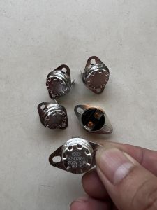 RƠ LE NHIỆT 90 ĐỘ KSD301 250V 16A