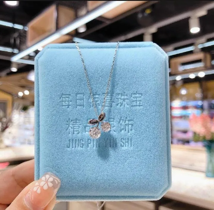 Kalung%20Cherry%20Rantai%20Silver%20Titanium%20Anti%20Karat%20Selamanya%20/%20Kalung%20Perempuan%20/%20Kalung%20Wanita%20Elegan%20-%20Image%205