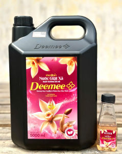 Nước Giặt Xả Deemee Hương Hoa 5000ml