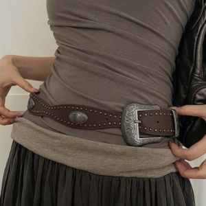 BEAUTYLADIES Rộng Thắt lưng đinh tán màu đen Ngầu Phong cách Mỹ Cà phê Y2K Belt Đa năng Punk Thắt lưng cổ điển PU Phụ nữ