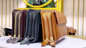 In-stock hot-selling top-layer genuine leather mens wallet long style oil wax cowhide double zipper bag vintage mens bag available for dropshipping