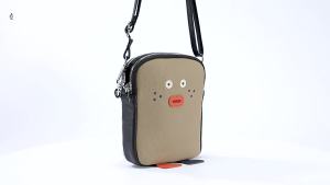 New cute toast-shaped small square bag creative womens shoulder bag fashionable and versatile genuine leather crossbody bag for women large capacity