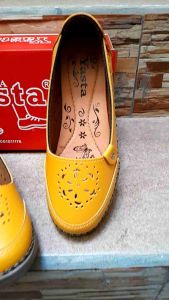 Promo 2.2 Sepatu Casual Slip On Wanita Aulia 25 Kuning Oclia Yasta Olshop